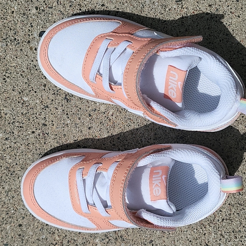 Girl toddler nikes